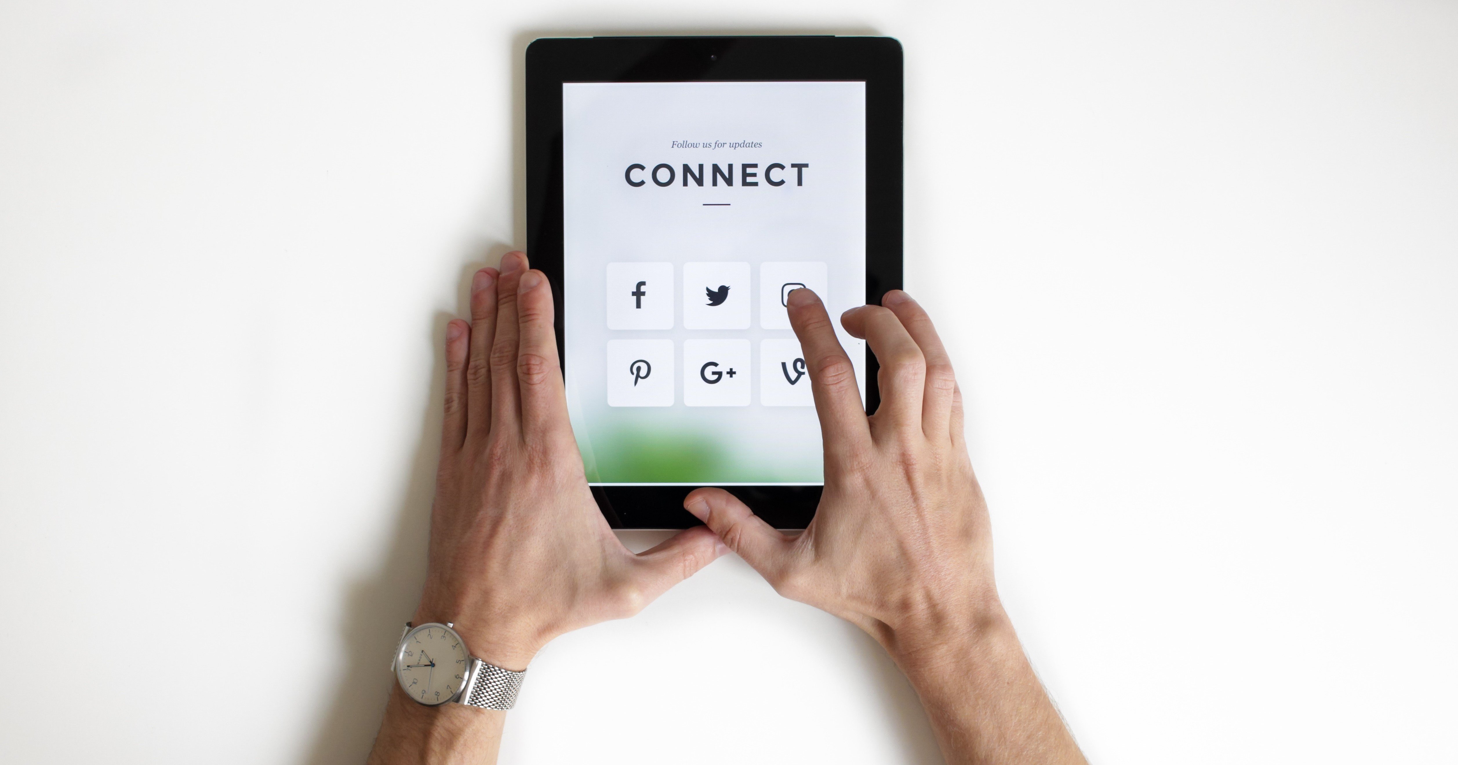 driving-sales-through-social-media