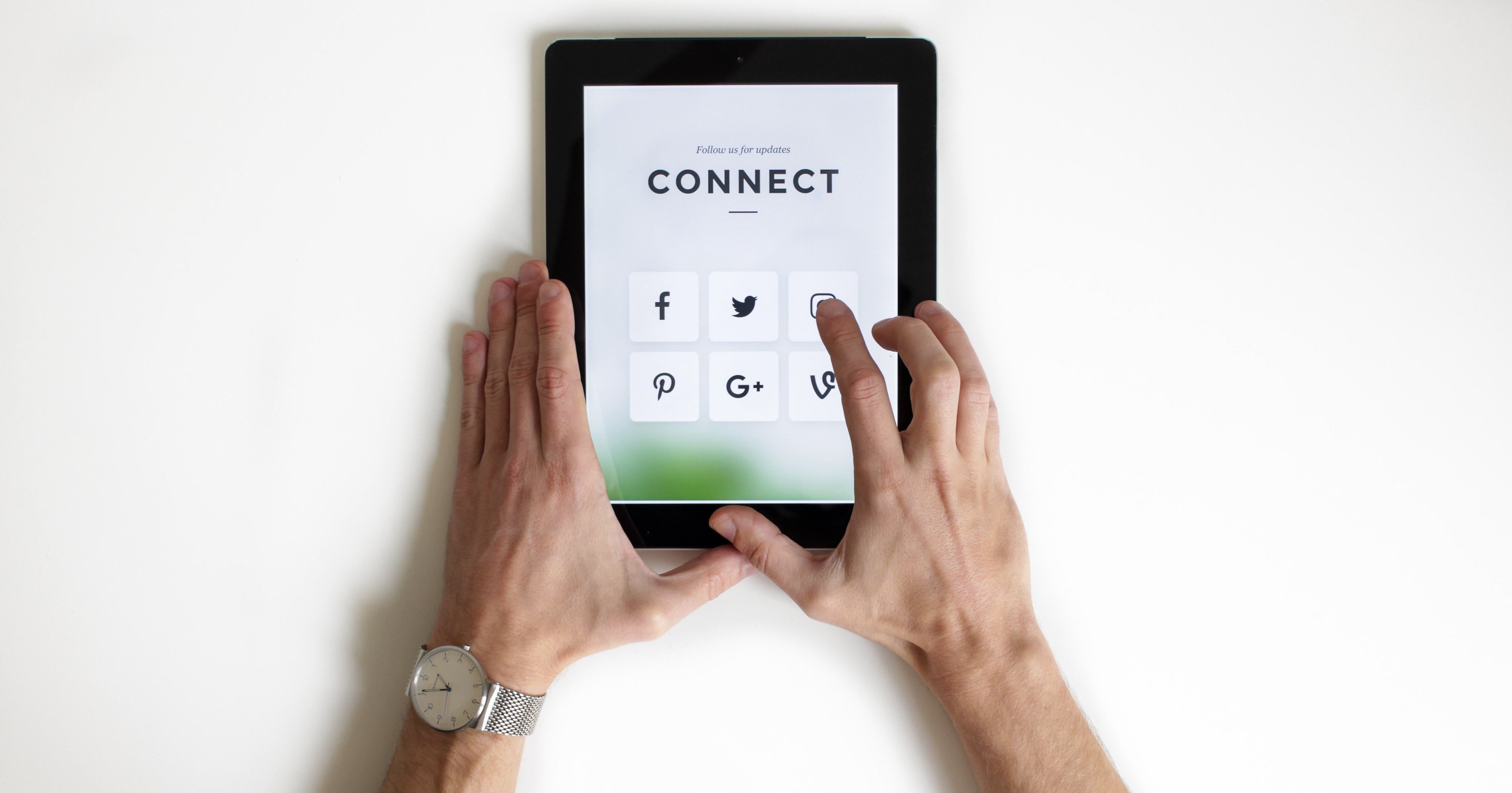 driving-sales-through-social-media